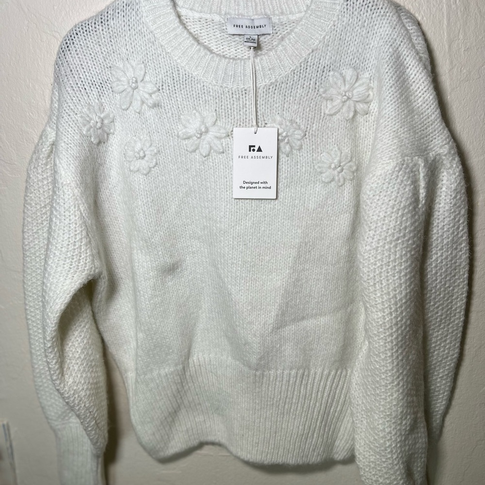 Free Assembly White Floral Sweater